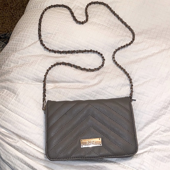 BCBG Paris crossbody bag - Picture 1 of 4